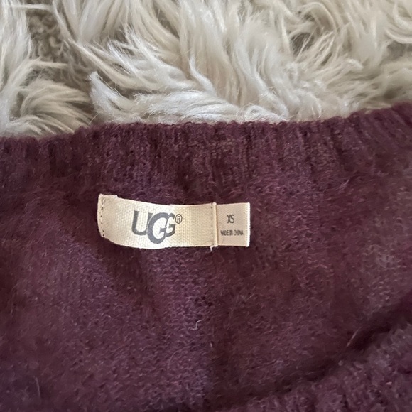 UGG Lightweight Relaxed Pullover Sweater - Picture 6 of 8